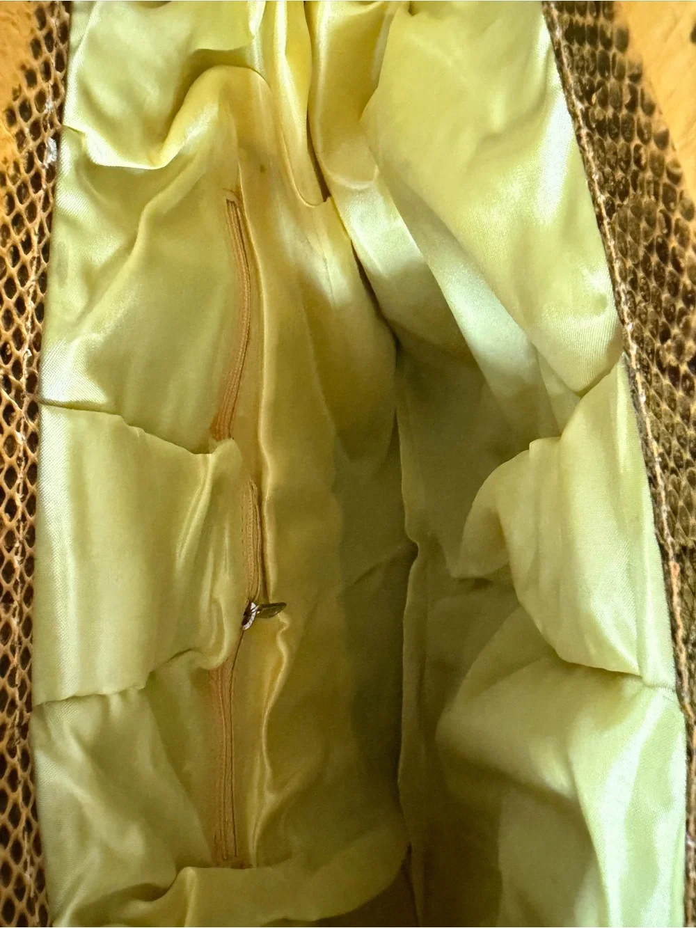 Yellow Snake-Texture Pleated Handle Women's Bag